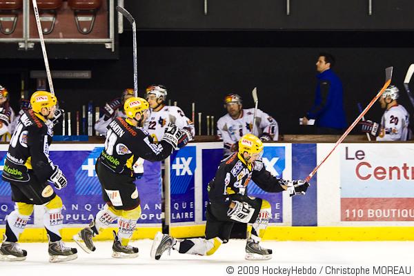 Strasbourg  4 - 3 Grenoble 