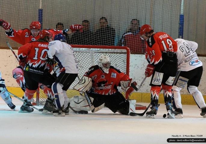Neuilly/Marne 4 - 3 Mont-Blanc