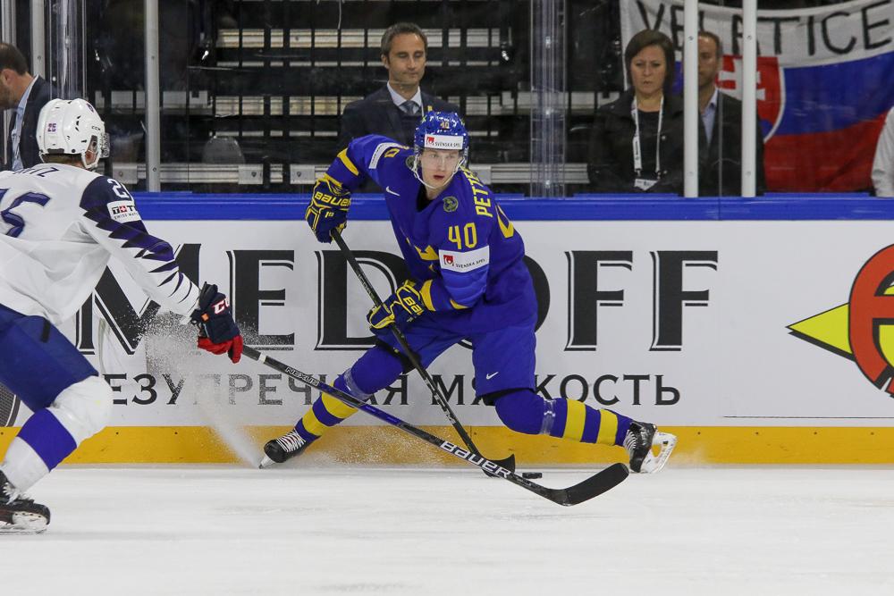 Sweden 4 - 0 France