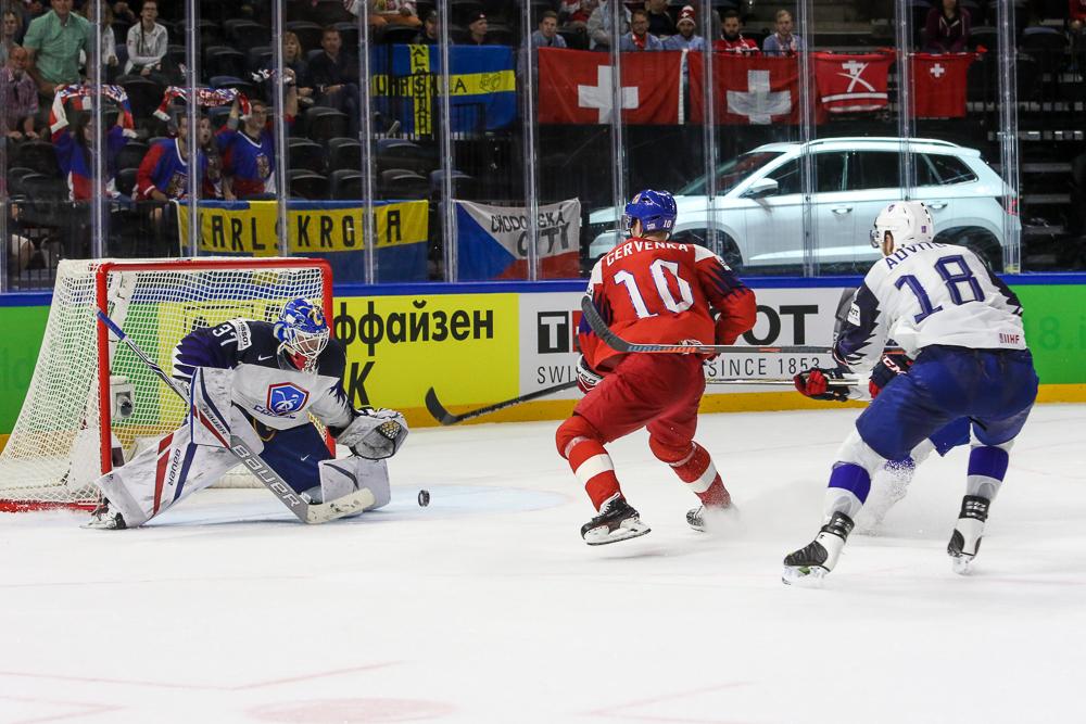 France 0 - 6 Czech Republic