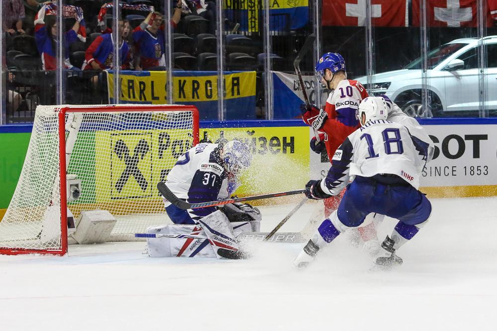 France 0 - 6 Czech Republic