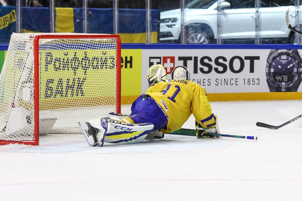 Russia 1 - 3 Sweden