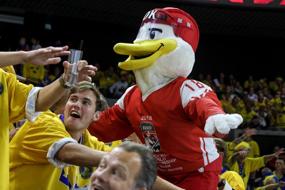 Russia 1 - 3 Sweden
