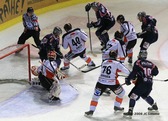 Grenoble  5 - 3 Tours 
