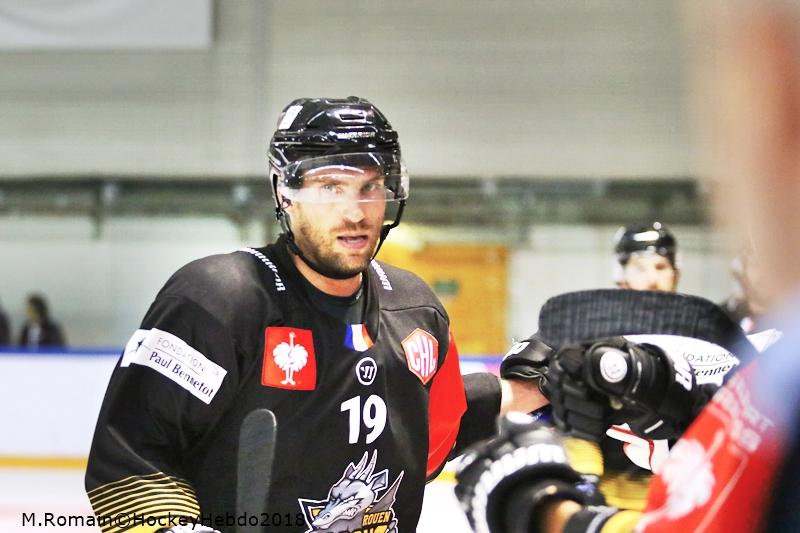 Rouen 2 - 0 Mountfield