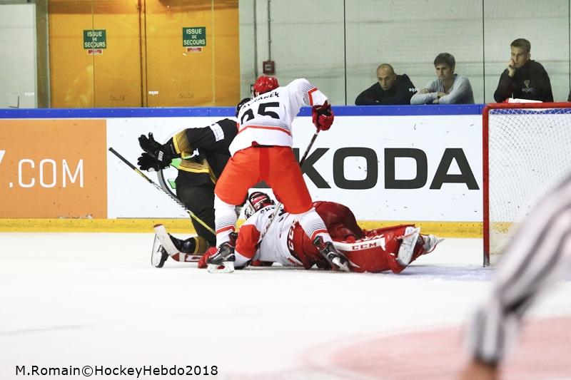 Rouen 2 - 0 Mountfield