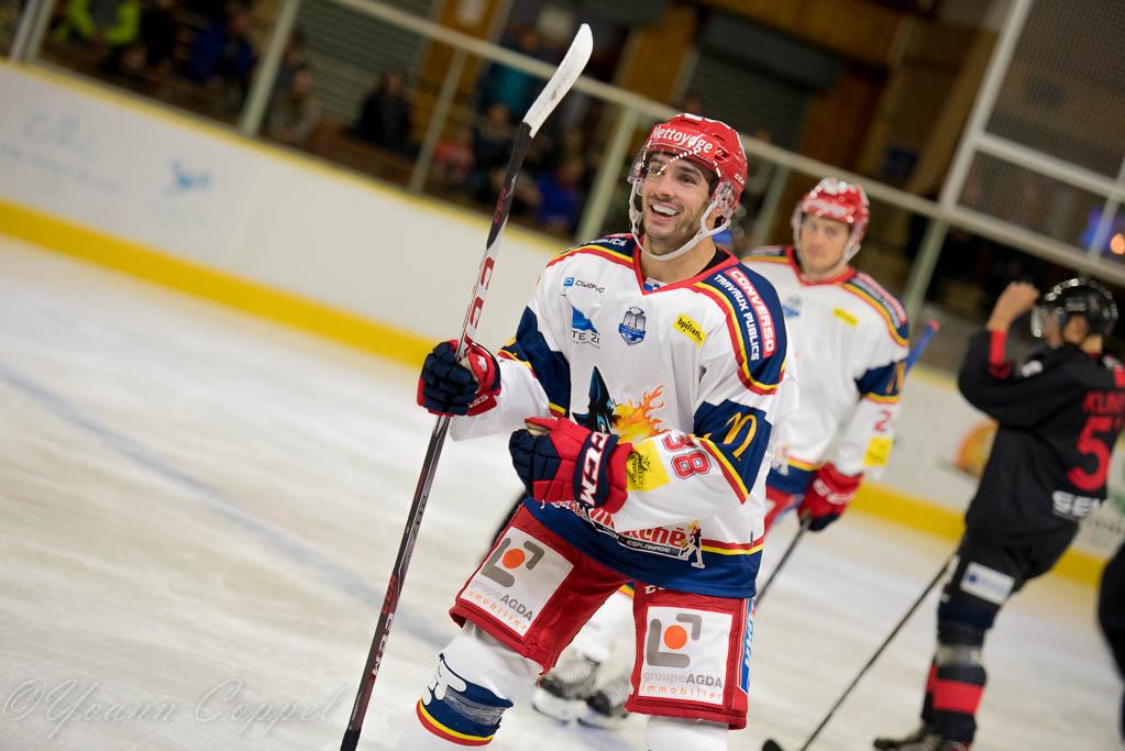 Chamonix  3 - 6 Grenoble 