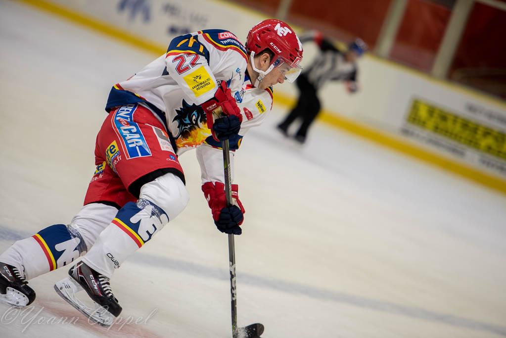 Chamonix  3 - 6 Grenoble 
