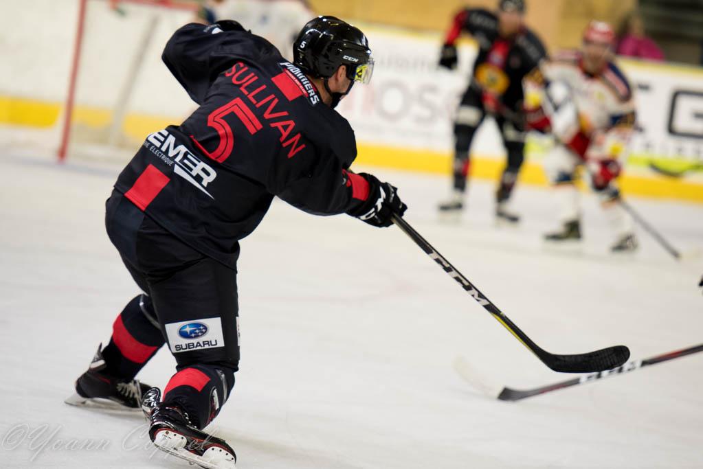 Chamonix  3 - 6 Grenoble 