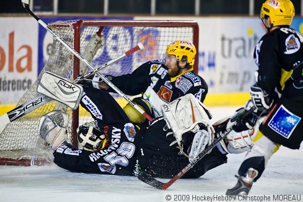 Strasbourg  2 - 6 Grenoble 