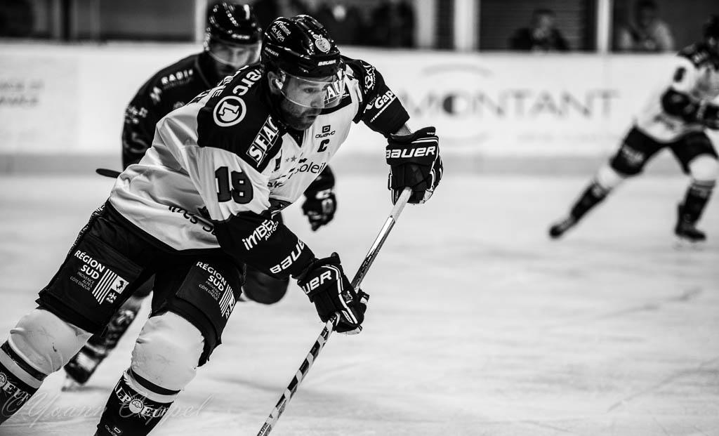 Chamonix  5 - 1 Gap 