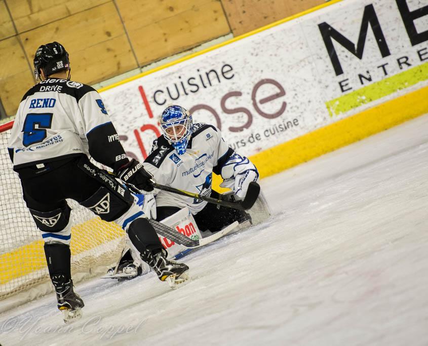 Chamonix  5 - 1 Gap 