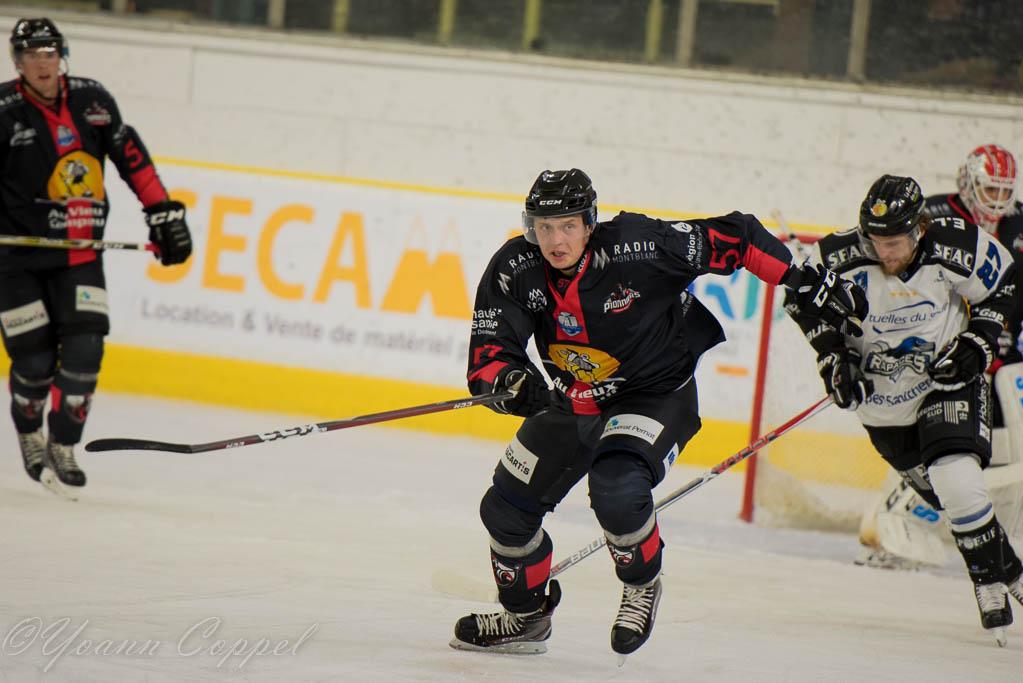 Chamonix  5 - 1 Gap 