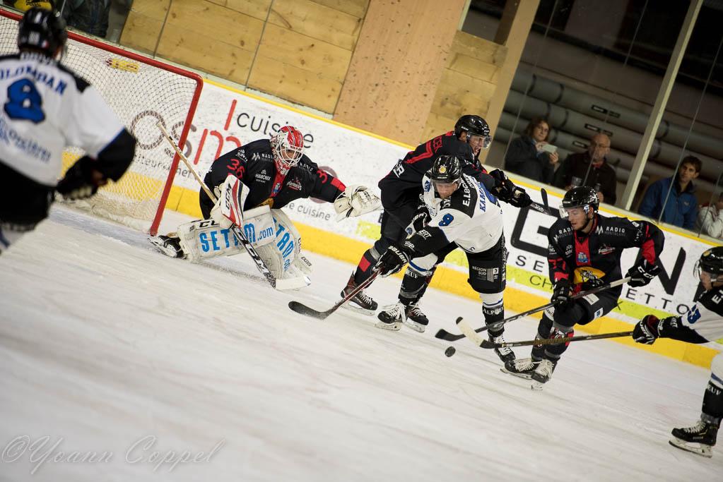 Chamonix  5 - 1 Gap 