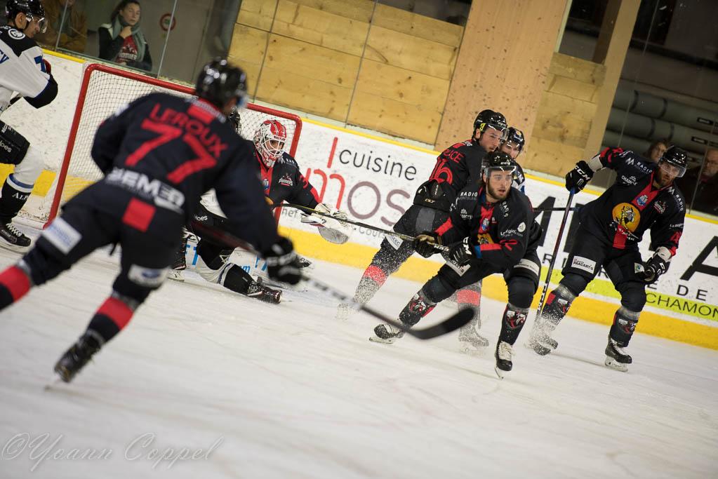 Chamonix  5 - 1 Gap 