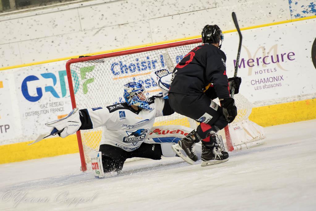 Chamonix  5 - 1 Gap 