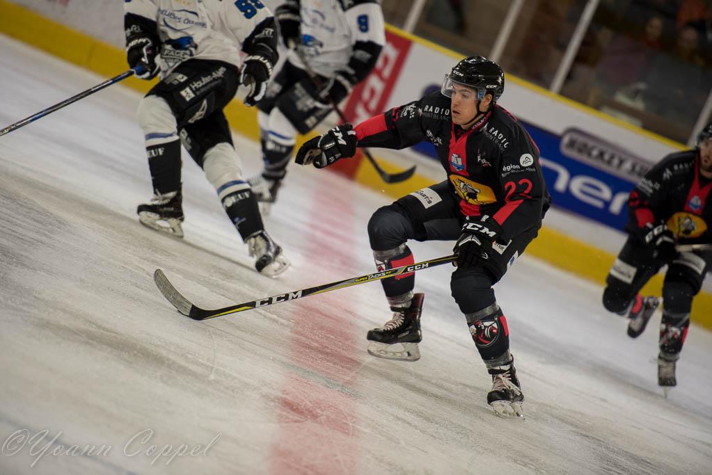 Chamonix  5 - 1 Gap 