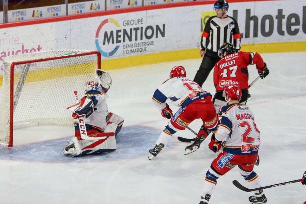 Amiens  3 - 4 Grenoble 