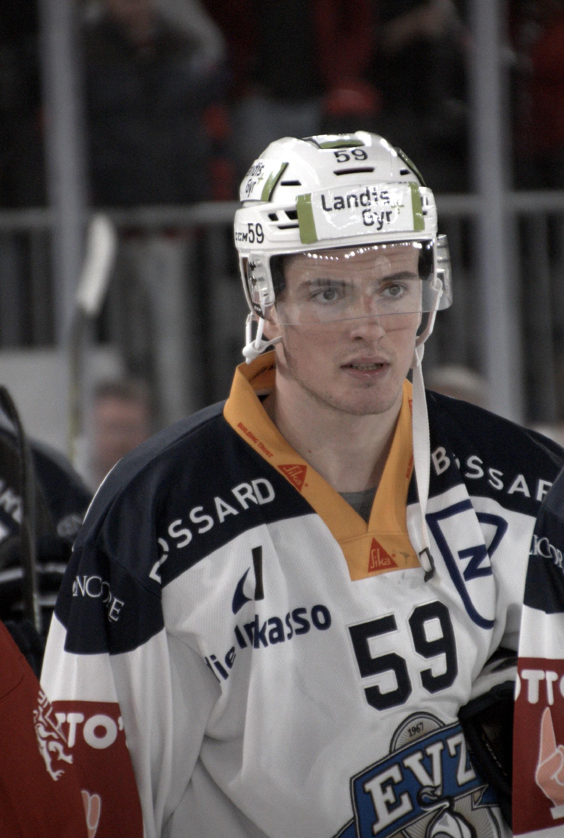 Lausanne 4 - 2 Zug