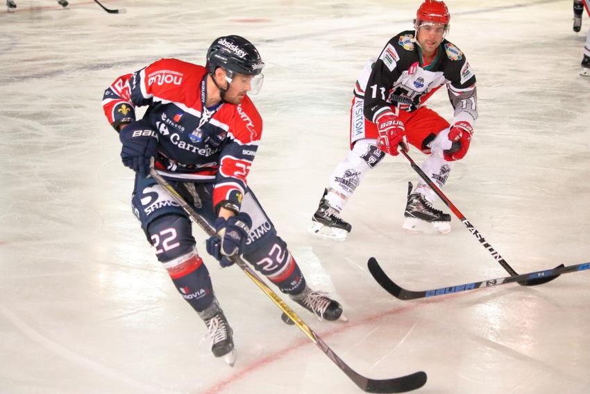 Angers  4 - 0 Anglet