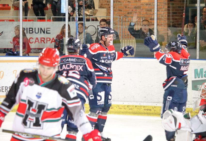 Angers  4 - 0 Anglet