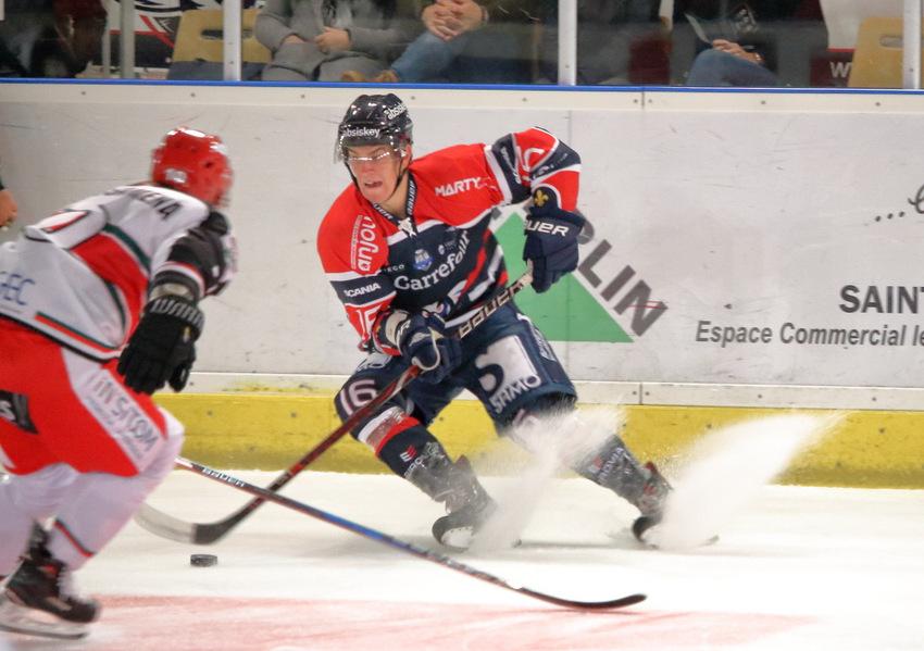 Angers  4 - 0 Anglet