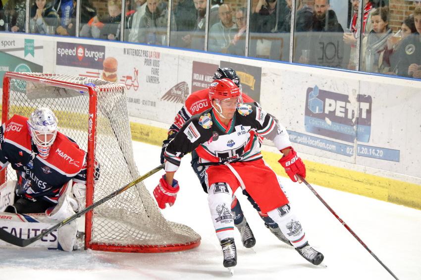 Angers  4 - 0 Anglet