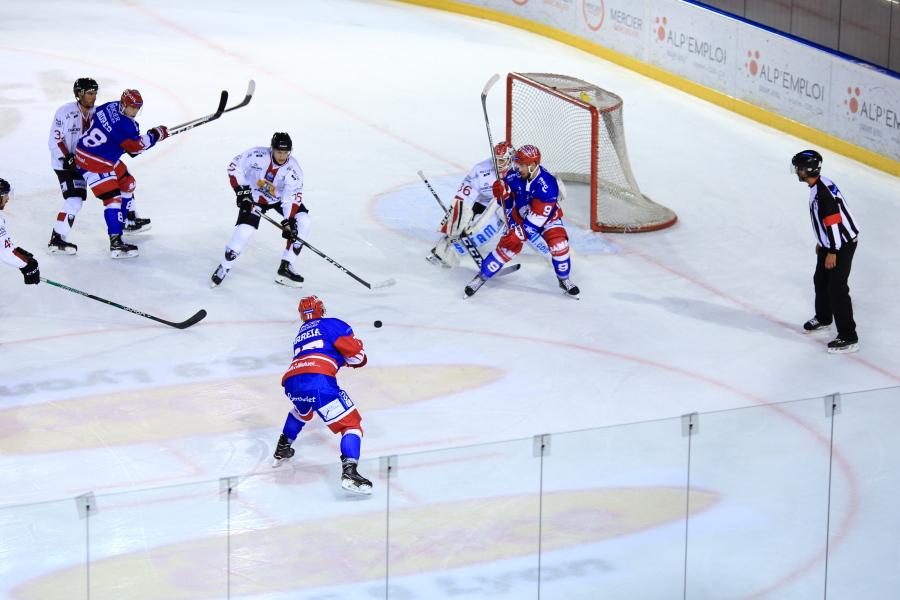 Lyon 5 - 3 Chamonix 