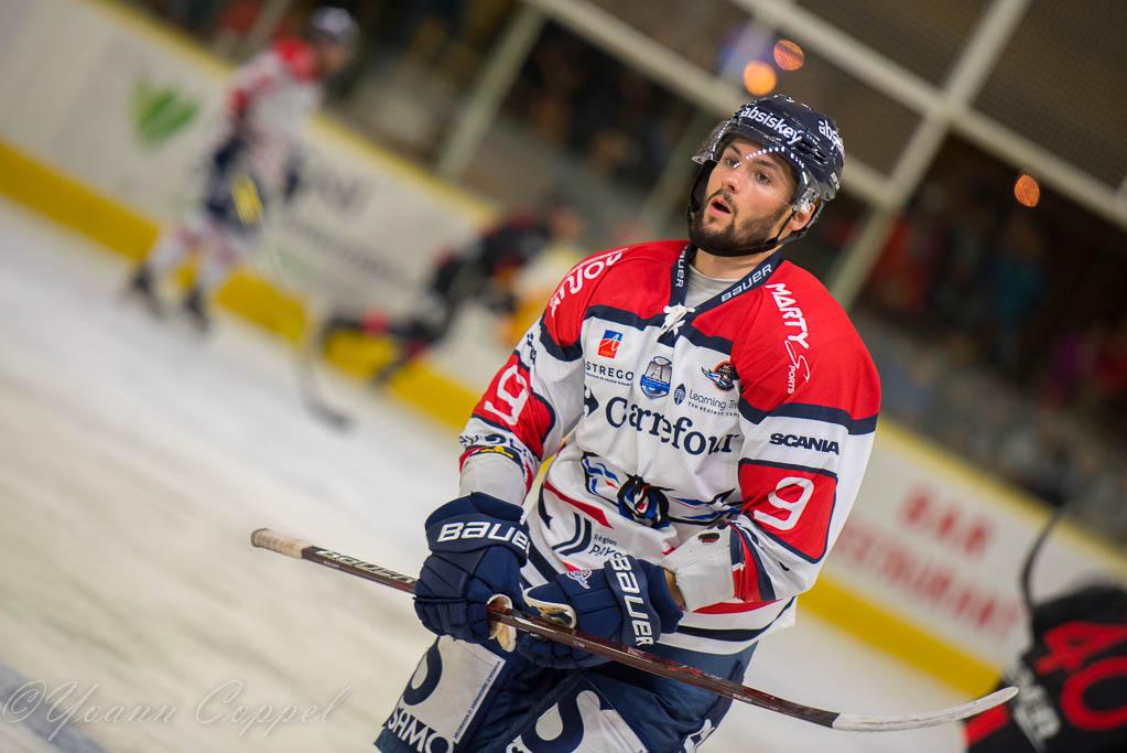 Chamonix  6 - 3 Angers 