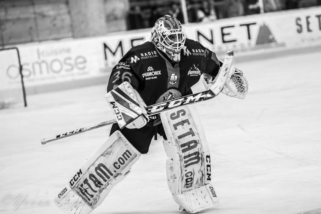 Chamonix  6 - 3 Angers 