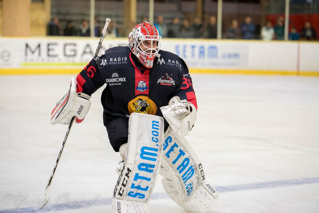Chamonix  6 - 3 Angers 