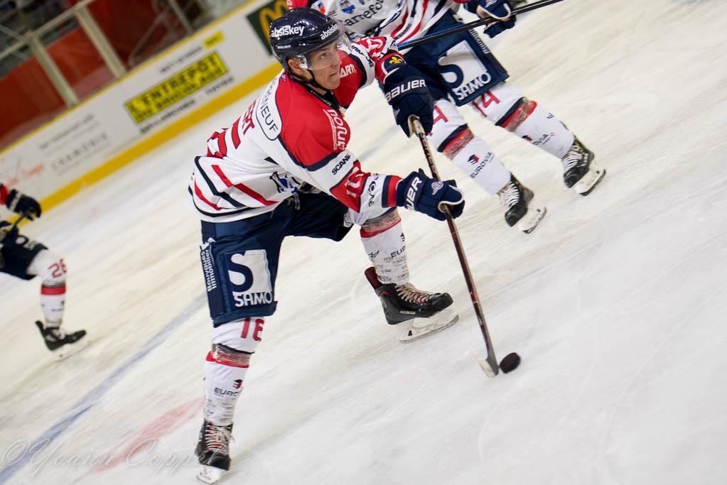 Chamonix  6 - 3 Angers 