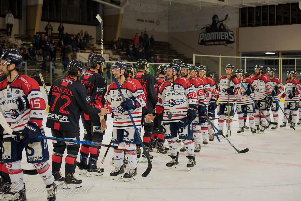 Chamonix  6 - 3 Angers 