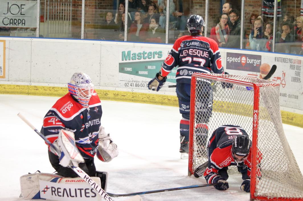 Angers  5 - 2 Strasbourg 