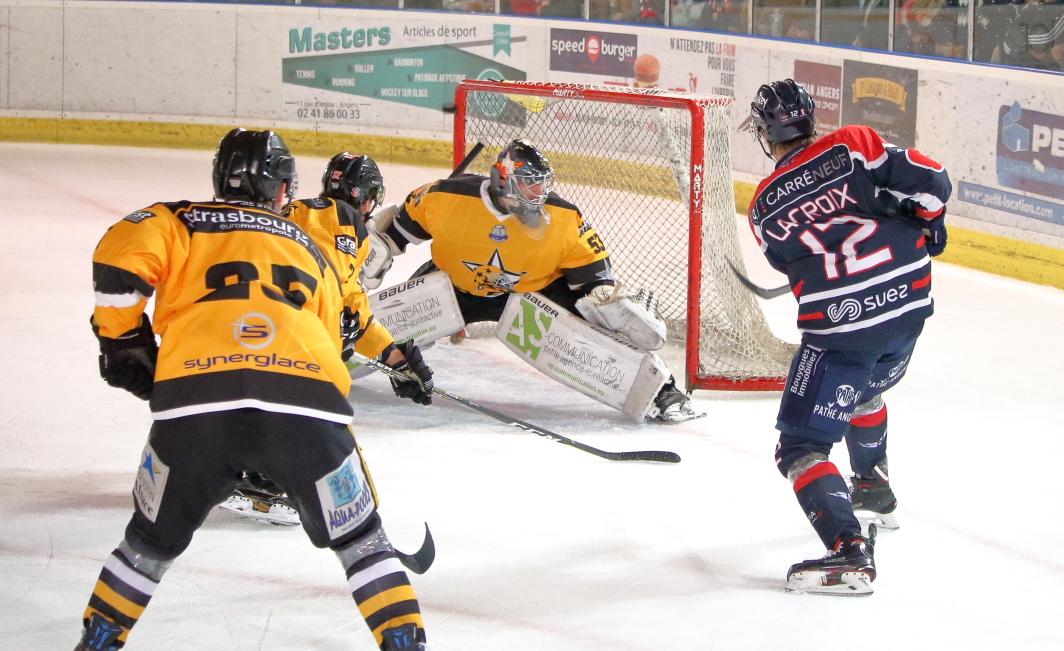 Angers  5 - 2 Strasbourg 