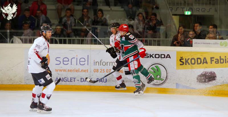 Anglet 7 - 4 Chamonix 