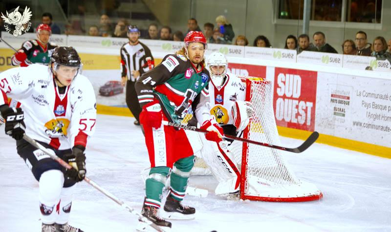 Anglet 7 - 4 Chamonix 