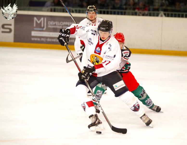 Anglet 7 - 4 Chamonix 