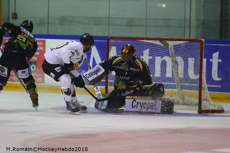 Rouen 3 - 0 Chamonix 