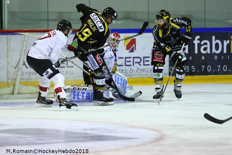 Rouen 3 - 0 Chamonix 