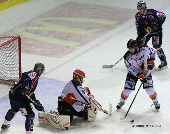 Grenoble  5 - 3 Tours 