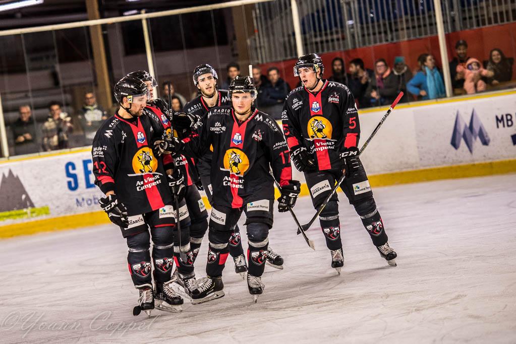 Chamonix  4 - 0 Strasbourg 