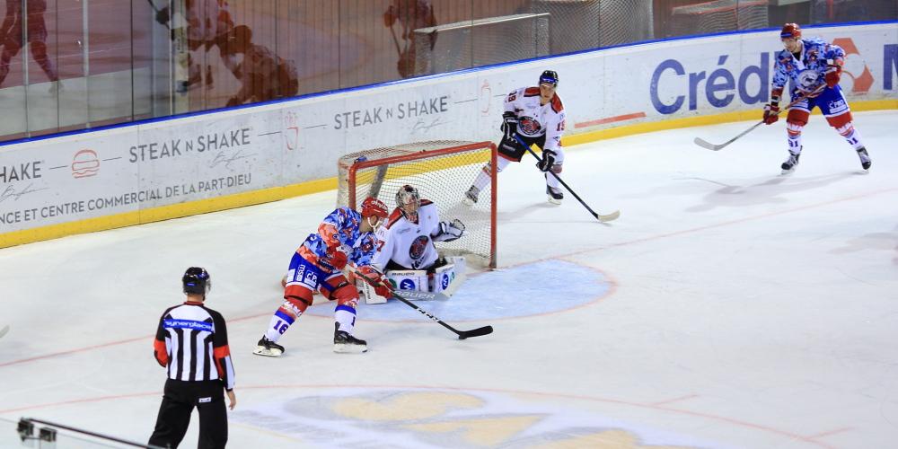 Lyon 4 - 1 Mulhouse