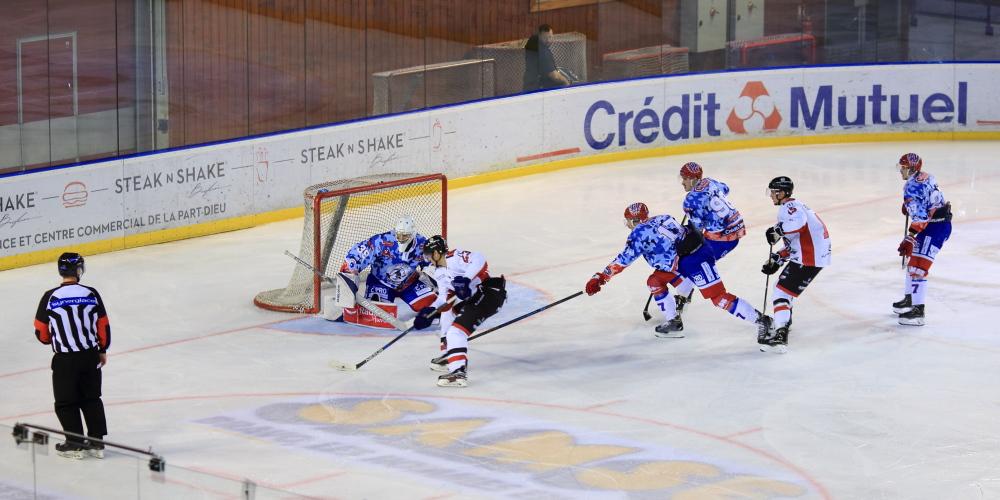 Lyon 4 - 1 Mulhouse