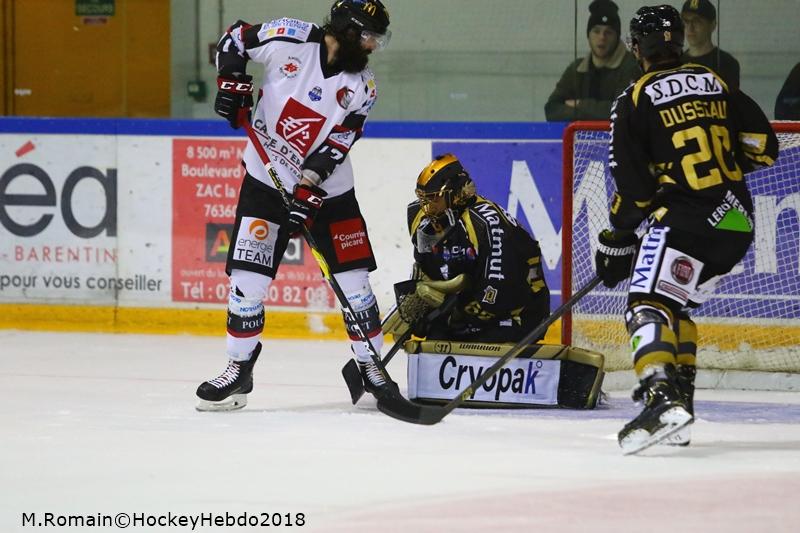 Rouen 3 - 0 Amiens 