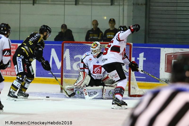 Rouen 3 - 0 Amiens 
