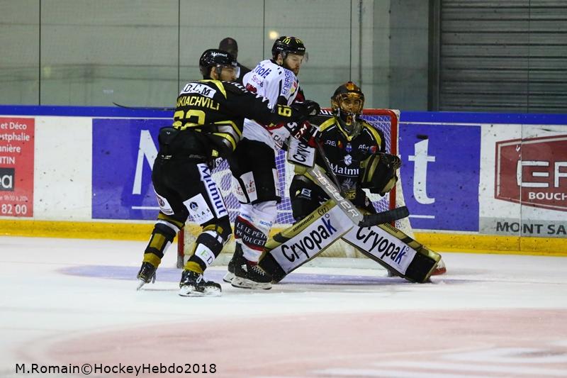 Rouen 3 - 0 Amiens 