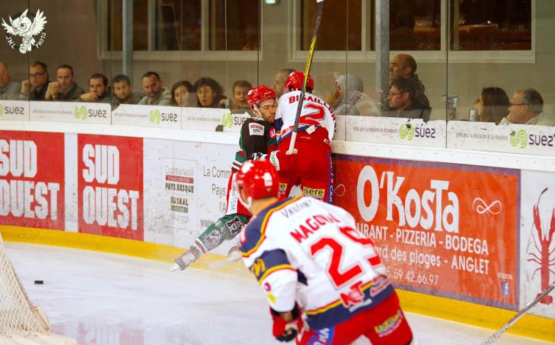 Anglet 2 - 7 Grenoble 