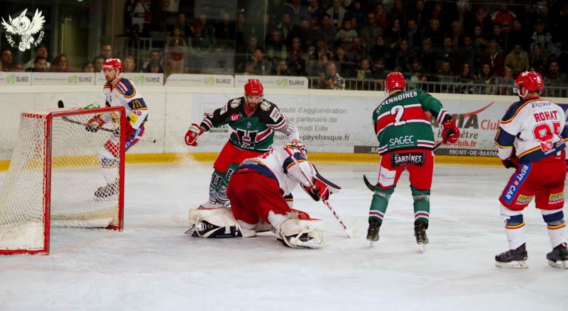 Anglet 2 - 7 Grenoble 