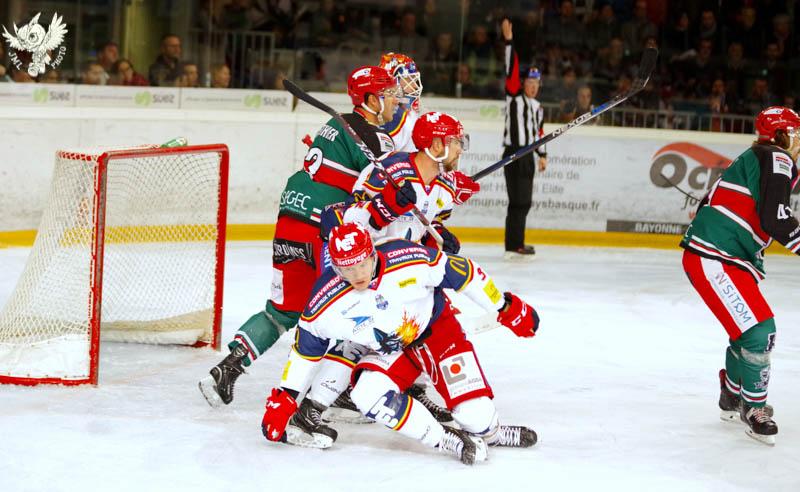 Anglet 2 - 7 Grenoble 